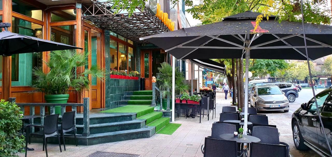 Nov Hotel Tirana Exteriér fotografie